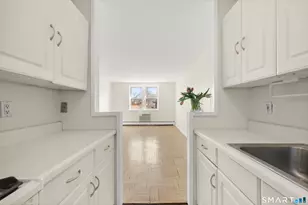 140 Grove St, Stamford, CT 06901 - Photo 7