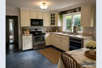 65 Deerfield Avenue, Middletown, CT 06457 - Photo 7