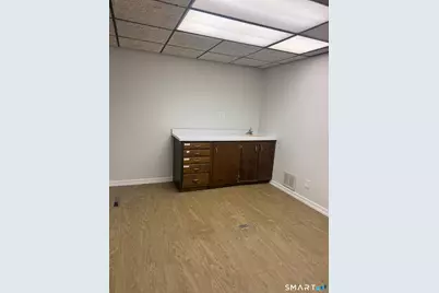 135 Elm Street, Enfield, CT 06082 - Photo 11