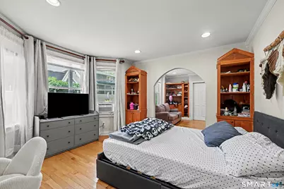 44 Toms Road, Stamford, CT 06902 - Photo 11