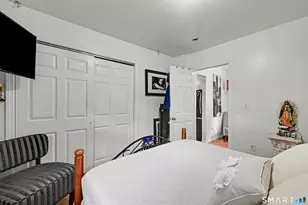 44 Toms Rd, Stamford, CT 06902 - Photo 21