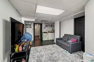 44 Toms Rd, Stamford, CT 06902 - Photo 29