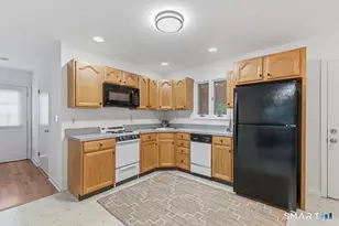 260 Arnold Ln, Orange, CT 06477 - Photo 27