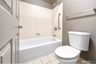 3 Long Wharf Drive #Studio, New Haven, CT 06511 - Photo 7