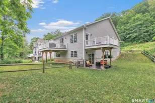 7 Oakview Ln, Bethel, CT 06801 - Photo 3