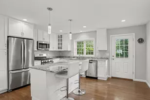 42 Chestnut St, Bethel, CT 06801 - Photo 5