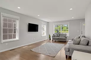 42 Chestnut St, Bethel, CT 06801 - Photo 3