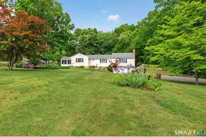 437 Lovely Street, Avon, CT 06001 - Photo 3
