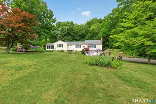 437 Lovely St, Avon, CT 06001 - Photo 3