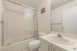 2289 Bedford St, Stamford, CT 06905 - Photo 11