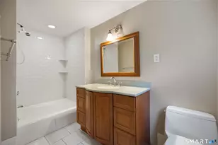 7 Nod Brook Dr, Simsbury, CT 06070 - Photo 35