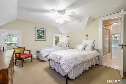 875 Cleveland Avenue, Bridgeport, CT 06604 - Photo 29