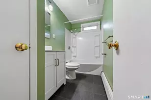359-361 Pacific St, Bridgeport, CT 06604 - Photo 15