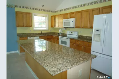 71 Sachem Drive #71, Plainfield, CT 06374 - Photo 7
