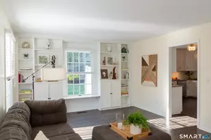 30 Crested Ridge Ct, Stratford, CT 06614 - Photo 7