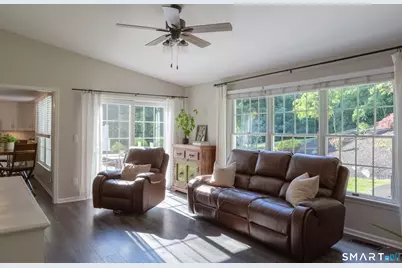 30 Crested Ridge Court, Stratford, CT 06614 - Photo 19