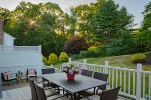 30 Crested Ridge Ct, Stratford, CT 06614 - Photo 35