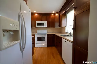 5 Eldridge Street, Groton, CT 06355 - Photo 9