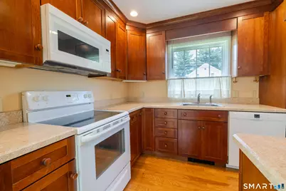 5 Eldridge Street, Groton, CT 06355 - Photo 7