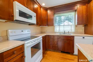 5 Eldridge St, Groton, CT 06355 - Photo 7