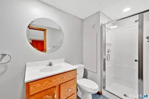 2 Merrywood, Simsbury, CT 06070 - Photo 25