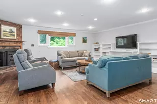 59 W Hill Dr, West Hartford, CT 06119 - Photo 11