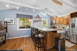 30 Waterview Dr, Danbury, CT 06811 - Photo 9