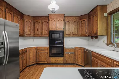 370 Hubbard Road, Haddam, CT 06441 - Photo 11