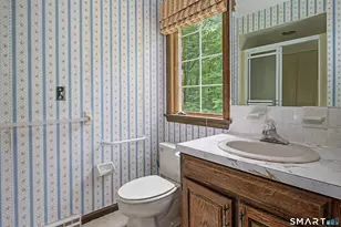 370 Hubbard Rd, Haddam, CT 06441 - Photo 27
