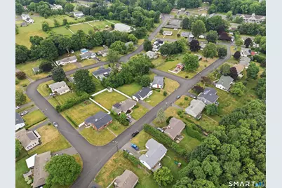 172 Valley View Drive, Meriden, CT 06450 - Photo 37