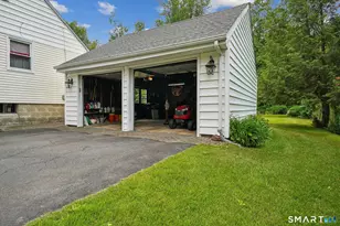 1432 Riverbank Rd, Stamford, CT 06903 - Photo 25