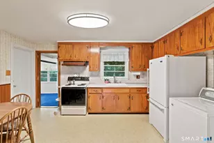 145 Intervale Rd, Trumbull, CT 06611 - Photo 3