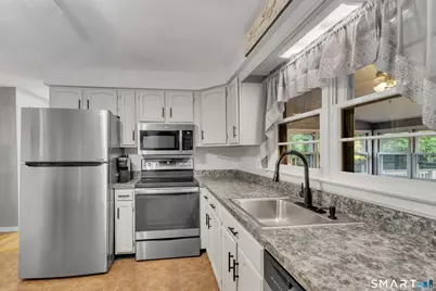 27 Idle Lane, Meriden, CT 06451 - Photo 15