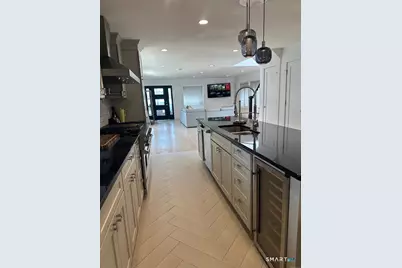 139 Mulberry Street, Stamford, CT 06907 - Photo 9