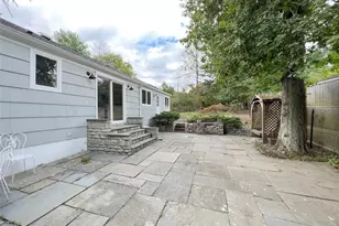 34 Crescent Rd, Westport, CT 06880 - Photo 3