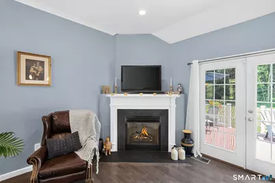 15 Claire Lane, Bloomfield, CT 06002 - Photo 9