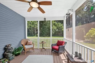 15 Claire Ln, Bloomfield, CT 06002 - Photo 27