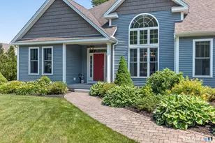 15 Claire Ln, Bloomfield, CT 06002 - Photo 3