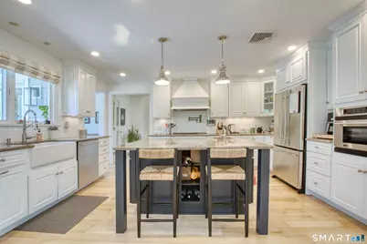 35 Dartmouth Road, Greenwich, CT 06807 - Photo 5