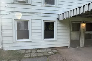 31-35 Warwick St, Middletown, CT 06457 - Photo 3