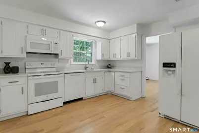195 Range Road, Wilton, CT 06897 - Photo 11