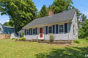 2 Tunxis St, Farmington, CT 06032 - Photo 3