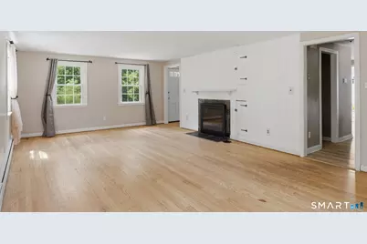2 Tunxis Street, Farmington, CT 06032 - Photo 5