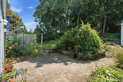 24 Summit Street, Meriden, CT 06450 - Photo 9