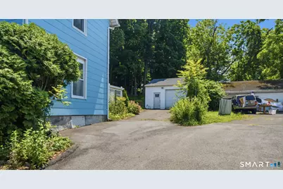24 Summit Street, Meriden, CT 06450 - Photo 3