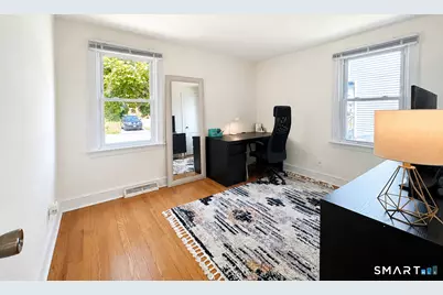 43 Essex Street, Manchester, CT 06040 - Photo 13