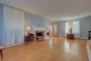 26 Pinecrest Rd, North Stonington, CT 06359 - Photo 3
