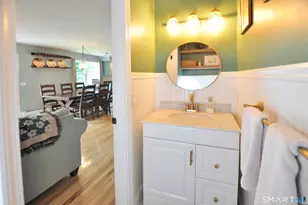 11 Spice Bush Ln, Bloomfield, CT 06002 - Photo 15