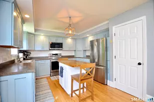 11 Spice Bush Ln, Bloomfield, CT 06002 - Photo 11