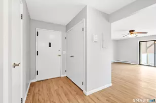 22 Radio Pl, Stamford, CT 06906 - Photo 9